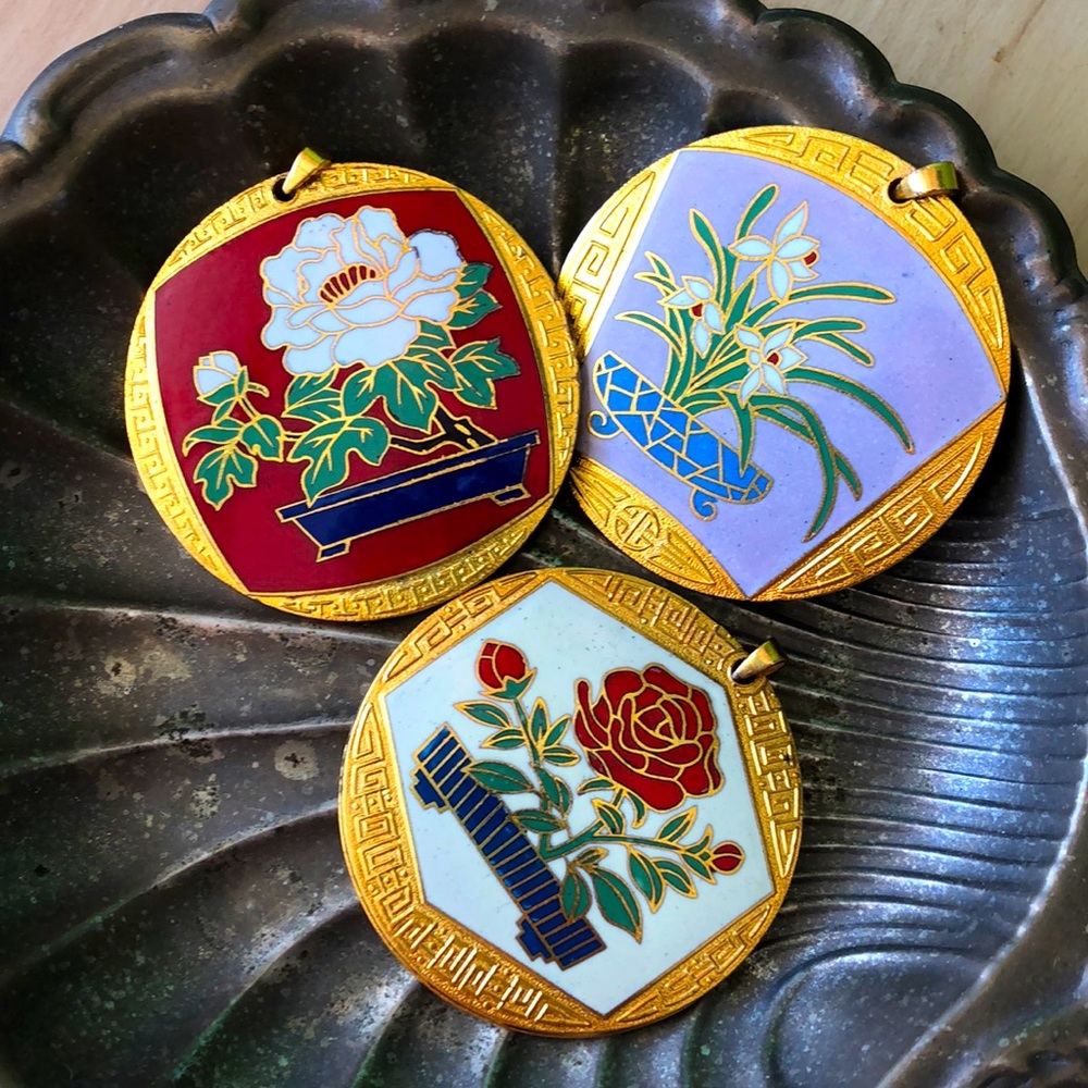 3 Vintage Style Pendants